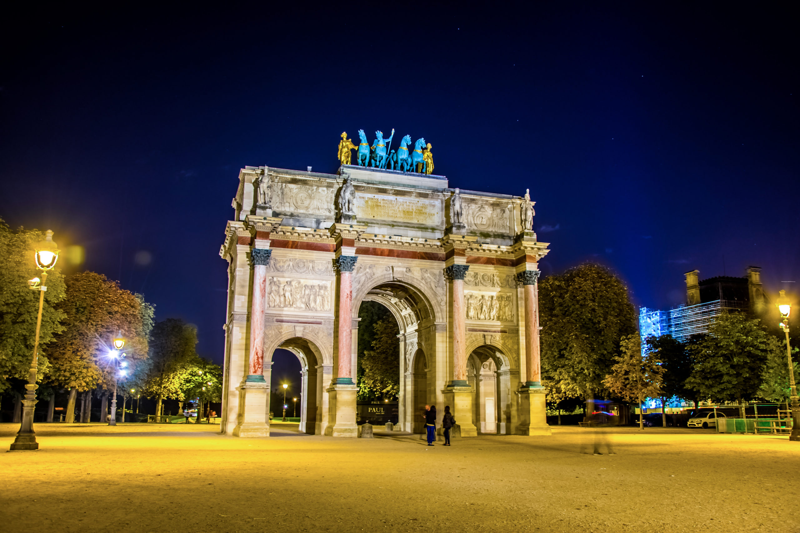 Arc de Triomphe du Carrousel - night